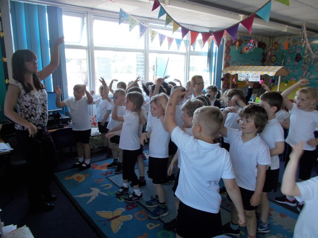 Year 1 learning the Senegalese popstar dance